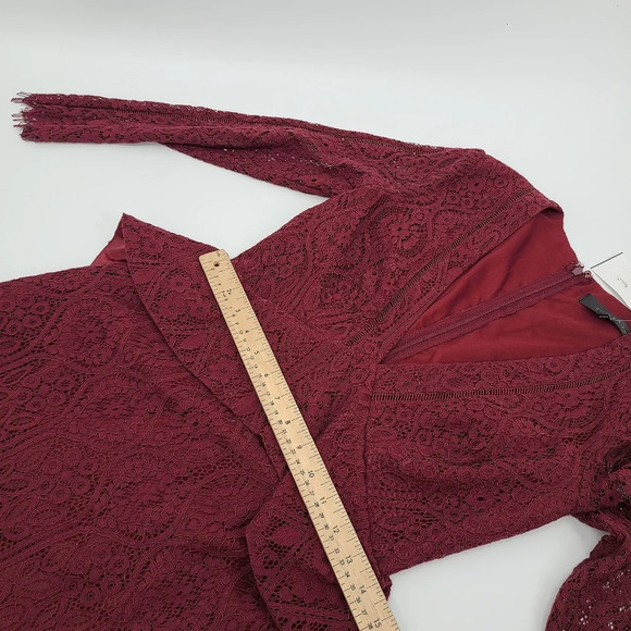 Adelyn Rae Deep Vneck Peplum Lace Long Sleeve Dress - Picture 12 of 14